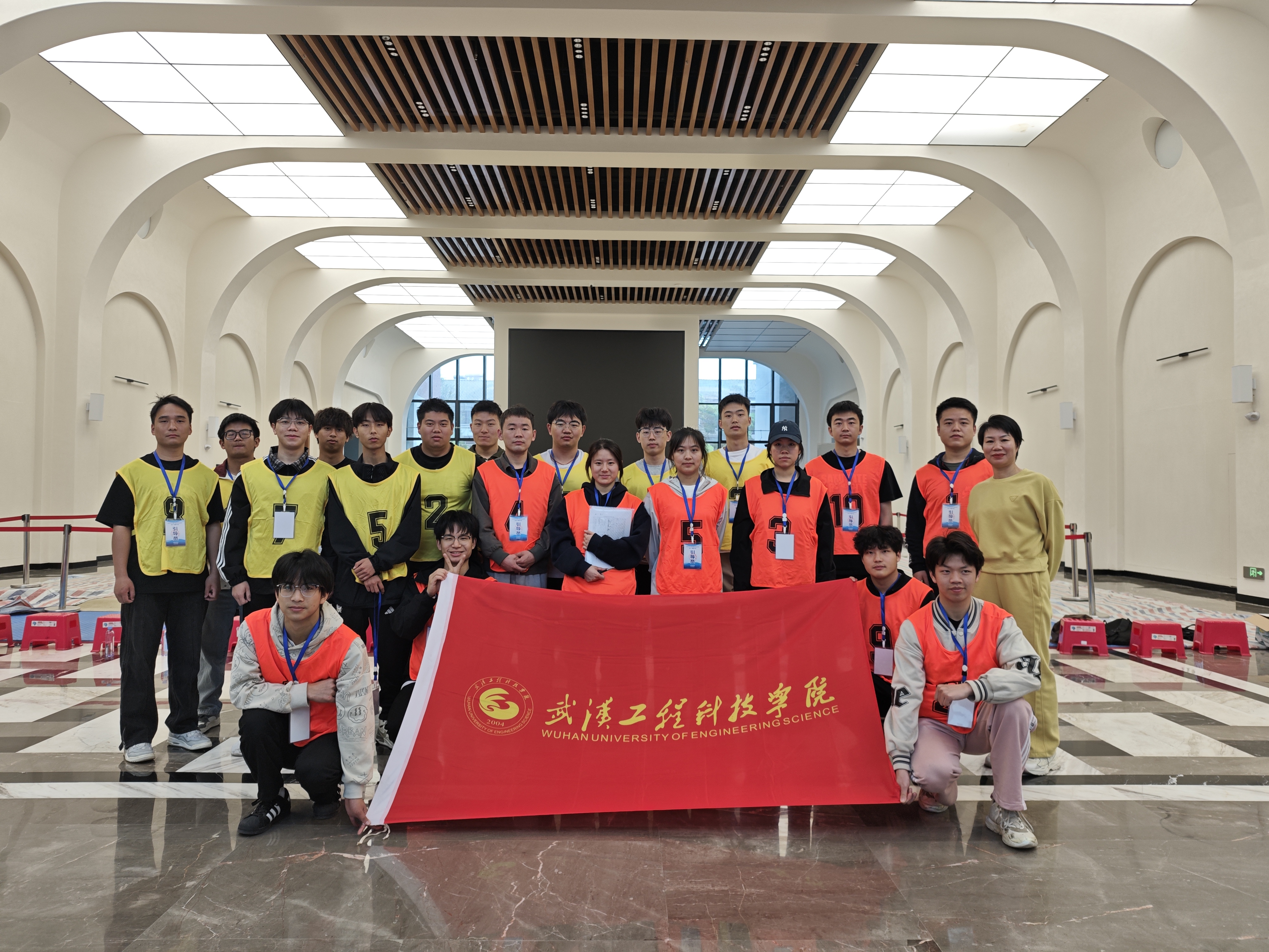 五大联赛学子圆满完成江夏区中考体育志愿服务