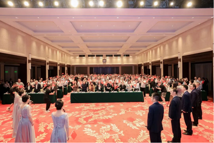 我校赵大兴教授应邀参加湖北省院士专家国庆中秋联谊活动